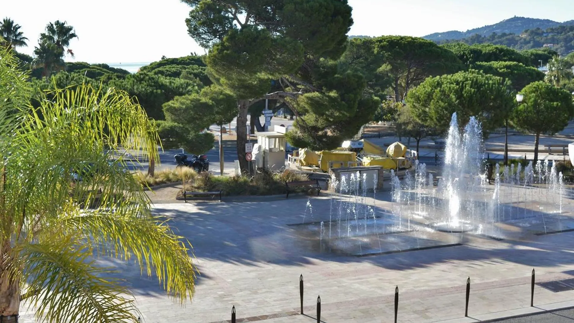 Appartement 4 Couchages A 350M De La Plage Avec Garage Privatif A Bormes-Les-Mimosas - Fr-1-251-725