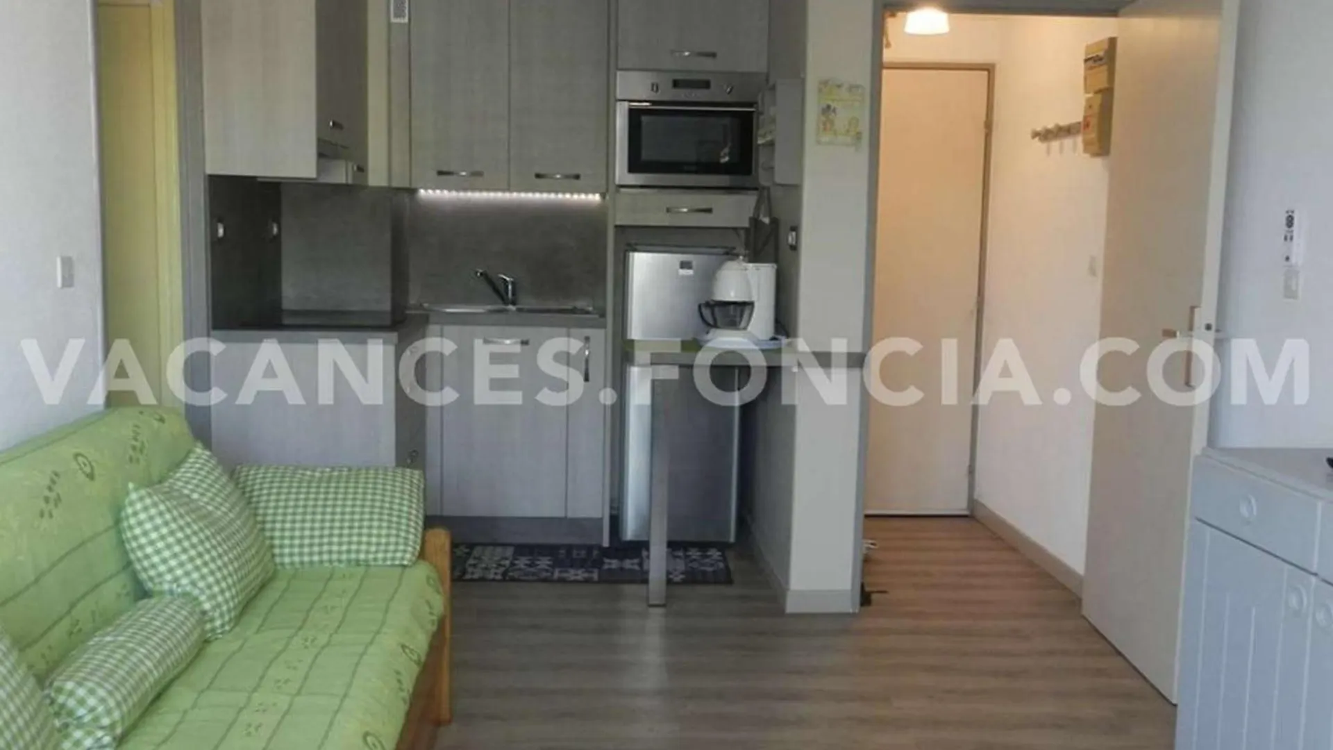 Appartement 4 Couchages A 350M De La Plage Avec Garage Privatif A Bormes-Les-Mimosas - Fr-1-251-725