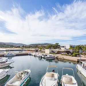 Le Port De Bormes-les-Mimosas